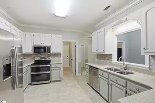 231 Greenview Cir, Greenville, SC 29609 - Photo 14