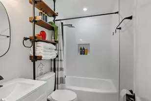 33 Essex Ct, Greenville, SC 29609 - Photo 24