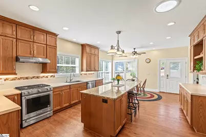 243 Richardson Road, Simpsonville, SC 29680 - Photo 10