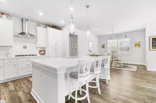 656 Clairbook Ct, Greer, SC 29651 - Photo 4