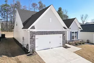 656 Clairbook Ct, Greer, SC 29651 - Photo 2