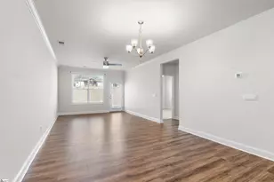 313 Cub Ct, Greenville, SC 29609 - Photo 8