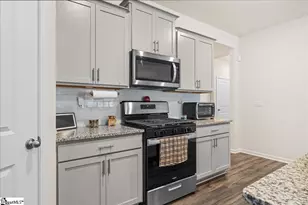 51 Oak Edge Ln, Greer, SC 29651 - Photo 6