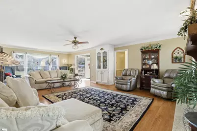 100 Overton Avenue, Greenville, SC 29617 - Photo 6