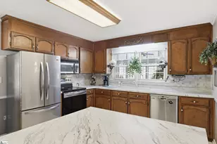 100 Overton Ave, Greenville, SC 29617 - Photo 10