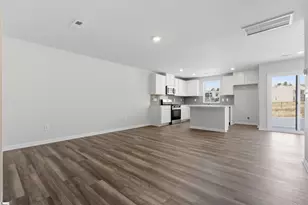 1406 Cattleman Acres Dr, Inman, SC 29349 - Photo 4