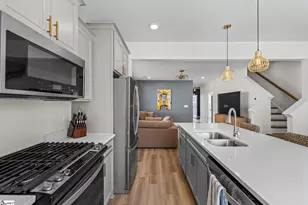 61 Mardale Ln, Greenville, SC 29609 - Photo 12