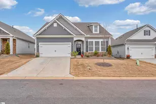 1961 Crumhorn Ave, Boiling Springs, SC 29316 - Photo 2