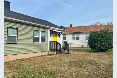 208 B Collins Avenue, Spartanburg, SC 29306 - Photo 2