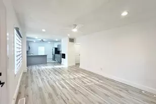 208B Collins Ave, Spartanburg, SC 29306 - Photo 4