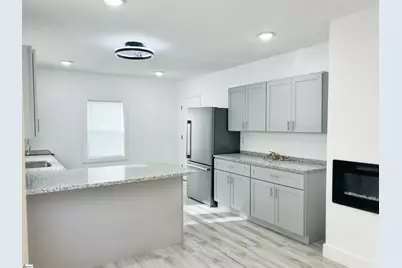 208 B Collins Avenue, Spartanburg, SC 29306 - Photo 12