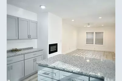 208 B Collins Avenue, Spartanburg, SC 29306 - Photo 14