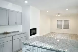 208B Collins Ave, Spartanburg, SC 29306 - Photo 14