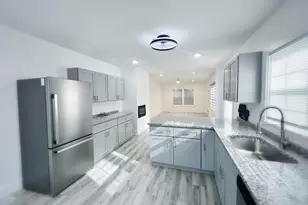 208B Collins Ave, Spartanburg, SC 29306 - Photo 10