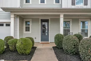 204 Noble St, Greer, SC 29651 - Photo 4