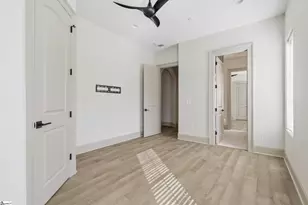 909 Pelham Rd, Greenville, SC 29615 - Photo 30