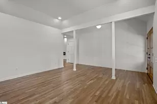 1 Sweetbriar Ct, Greer, SC 29650 - Photo 4