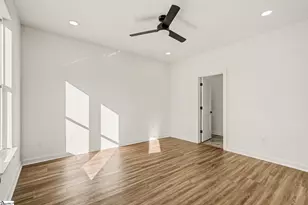 202 Pine St, Easley, SC 29640 - Photo 14