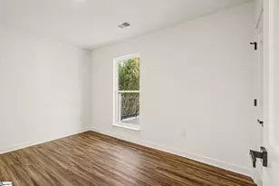 202 Pine St, Easley, SC 29640 - Photo 20