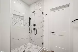 202 Pine St, Easley, SC 29640 - Photo 18