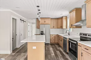 101 Fairview Dr, Greenville, SC 29609 - Photo 16