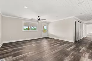 101 Fairview Dr, Greenville, SC 29609 - Photo 10