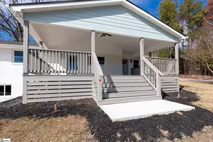 101 Fairview Dr, Greenville, SC 29609 - Photo 2