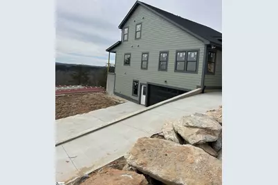 446 N Glassy Mountain Road, Landrum, SC 29356 - Photo 2