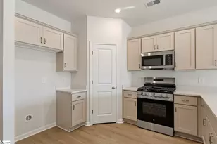 2332 Mill Loop, Spartanburg, SC 29301 - Photo 4