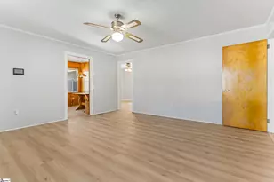 426 Meadowbrook Ave, Woodruff, SC 29388 - Photo 10