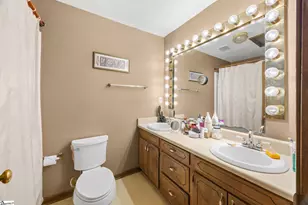 315 Five Forks Rd, Simpsonville, SC 29681 - Photo 30