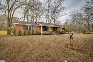 17 Riverview Cir, Greenville, SC 29611 - Photo 2