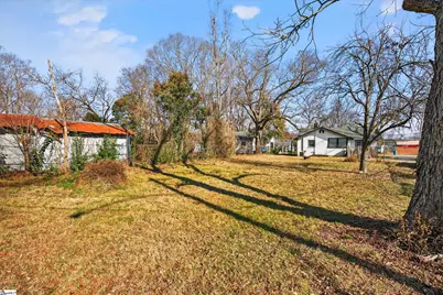 121 Holland Street, Gaffney, SC 29341 - Photo 28