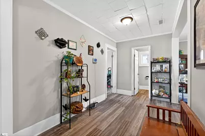 121 Holland Street, Gaffney, SC 29341 - Photo 10