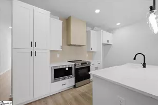 211 Montana St, Greenville, SC 29611 - Photo 8