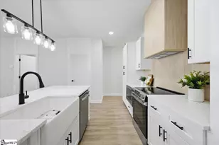 211 Montana A&b St, Greenville, SC 29611 - Photo 6