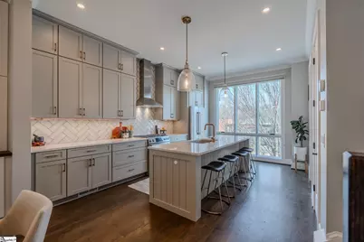 611 N Main Street #9, Greenville, SC 29601 - Photo 8