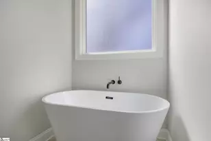 95 Dendy St, Pelzer, SC 29669 - Photo 6