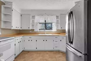 188 Cherokee Rd, Williamston, SC 29697 - Photo 14