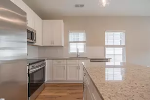 124 Woodland Dr, Greenville, SC 29617 - Photo 8