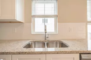 124 Woodland Dr, Greenville, SC 29617 - Photo 10