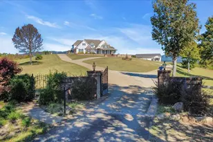 158 Glassy Rd, Landrum, SC 29356 - Photo 4