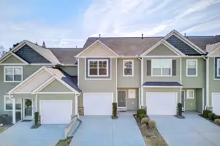 706 Elmbrook Dr, Simpsonville, SC 29681 - Photo 2