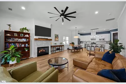 27 Velo Way, Travelers Rest, SC 29690 - Photo 2