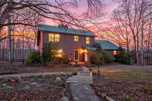 405 Loop Rd, Campobello, SC 29322 - Photo 1