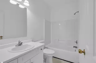 102 Huntress Dr, Greer, SC 29651 - Photo 4