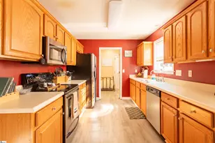 505 Brightfield Ln, Greer, SC 29651 - Photo 6