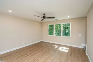 107 Elcon Dr, Greer, SC 29650 - Photo 4