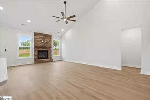 1014 Fox Holw St, Spartanburg, SC 29303 - Photo 14