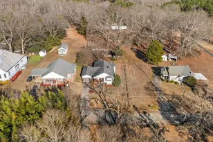 137 Academy St, Jonesville, SC 29353 - Photo 34